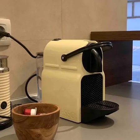 Apartment Smart Alexa, Hue & Mi - 4 Guests