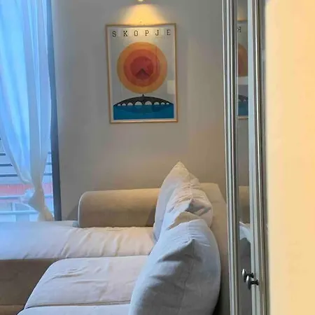 Smart Alexa, Hue & Mi - 4 Guests *