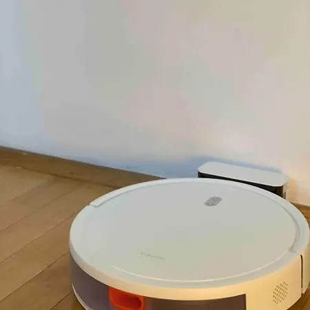 Smart Alexa, Hue & Mi - 4 Guests Apartment *
